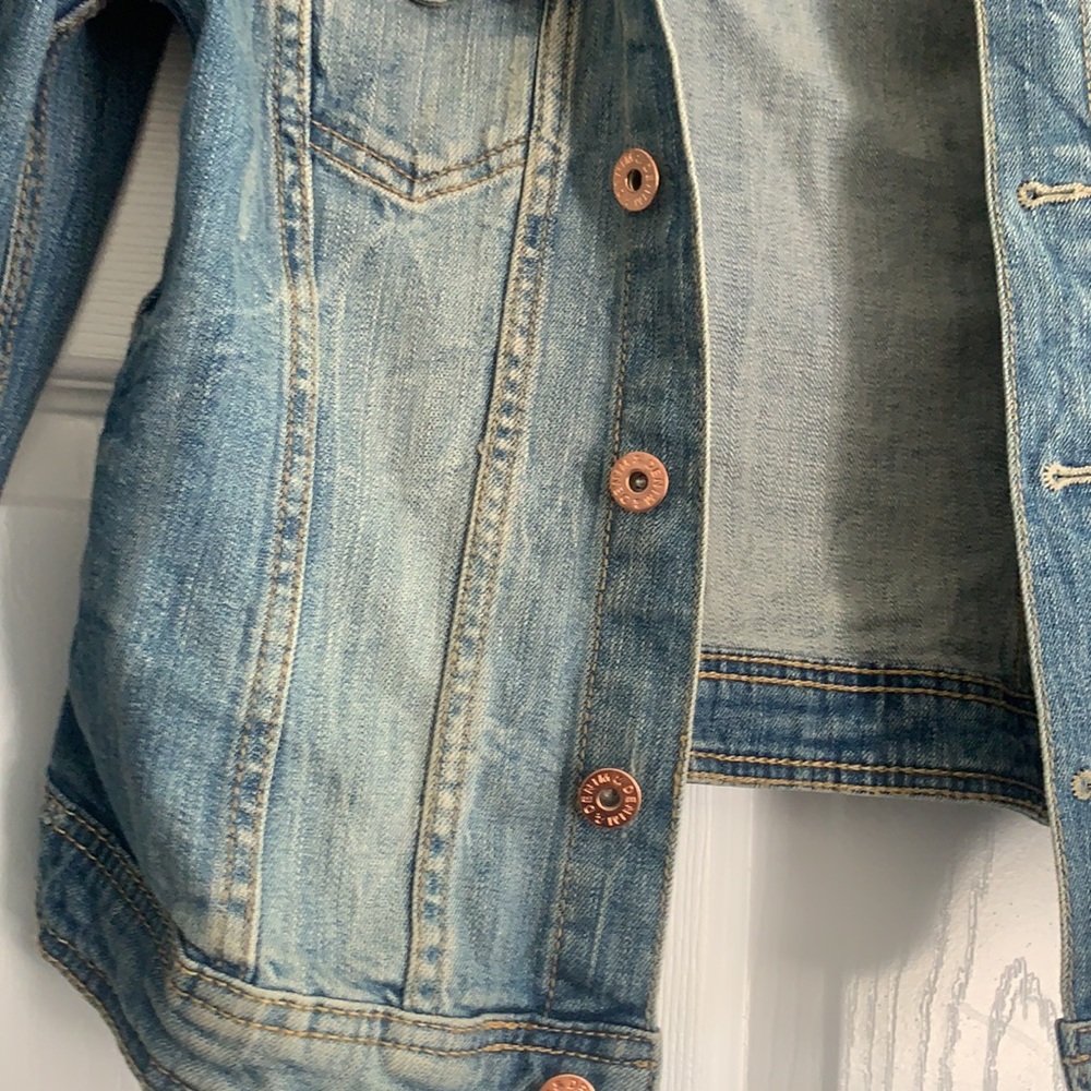 Jean jacket - Picture 2 of 6